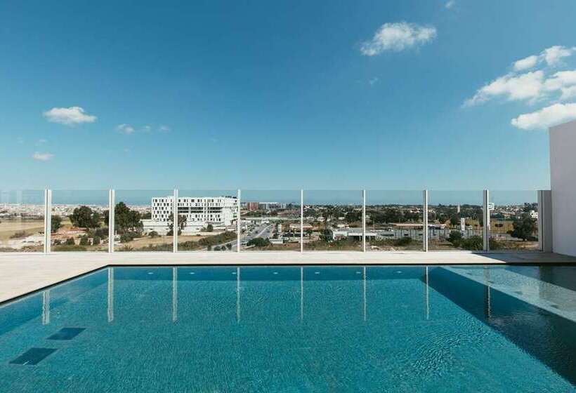 هتل Hilton Garden Inn Casablanca Sud