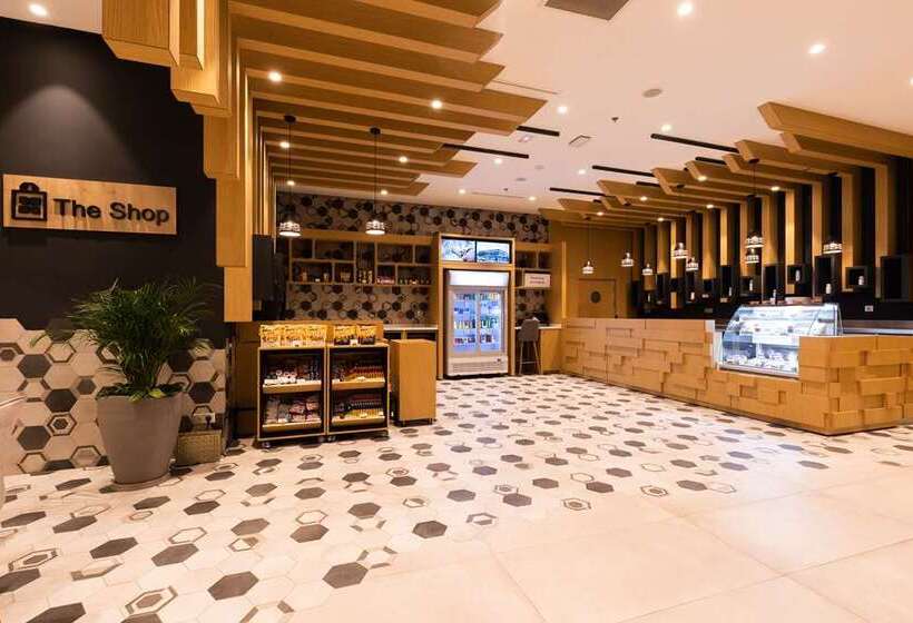 هتل Hilton Garden Inn Casablanca Sud