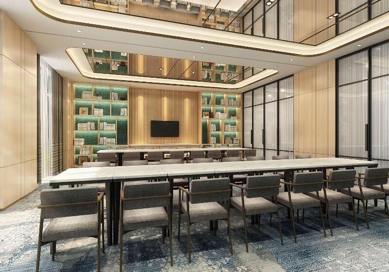 Отель Hilton Garden Inn Huzhou Anji Phoenix Mountain