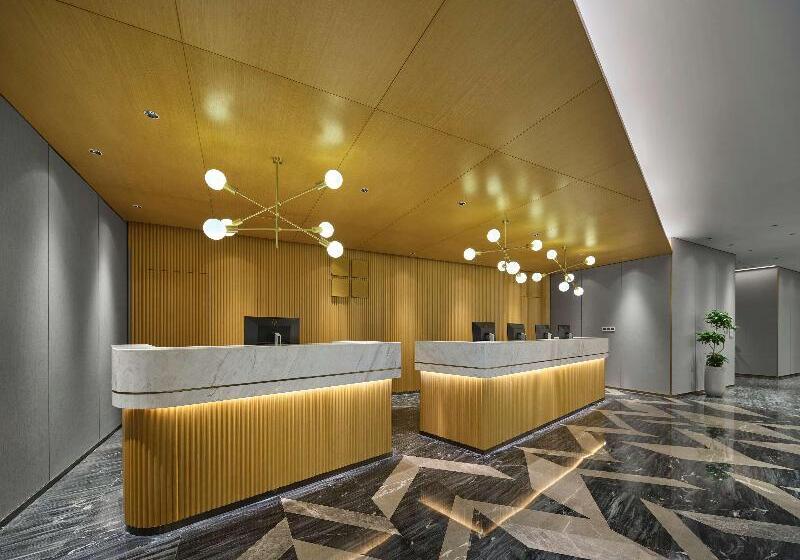 Отель Hilton Garden Inn Huzhou Anji Phoenix Mountain