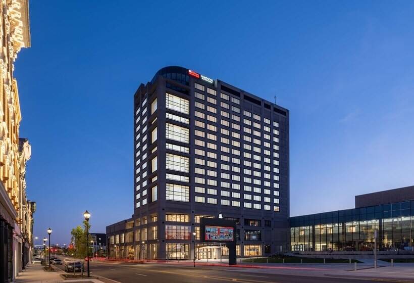 בית מלון כפרי Homewood Suites By Hilton Toledo Downtown