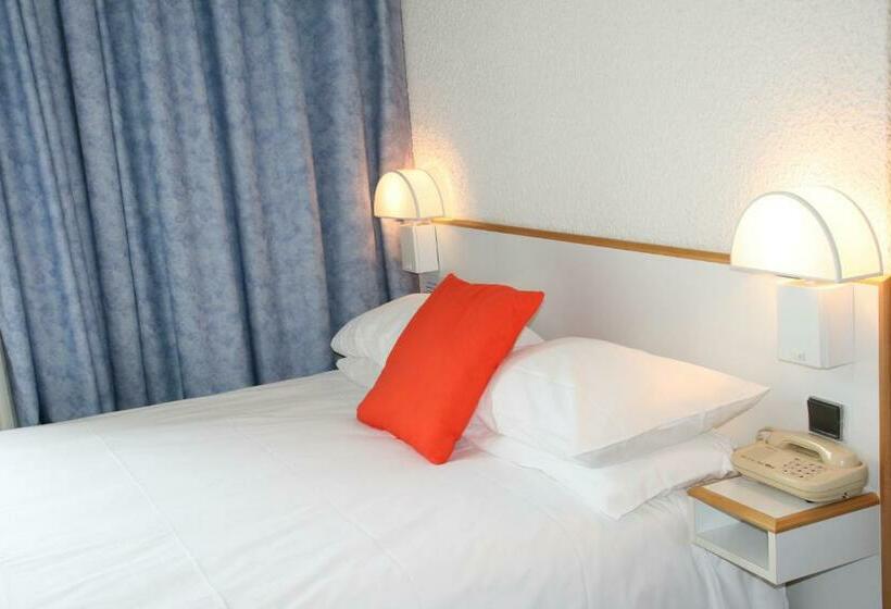 فندق Hôtel Des Thermes Les Dômes