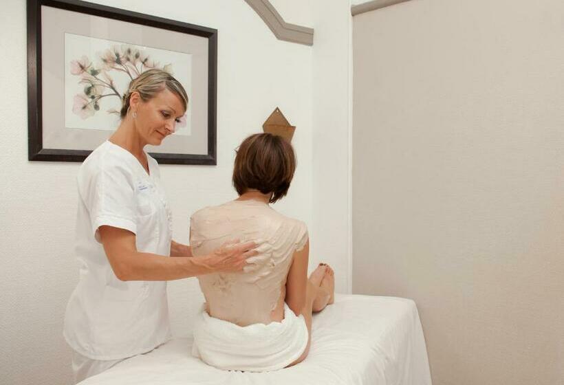 فندق Hôtel Des Thermes Les Dômes