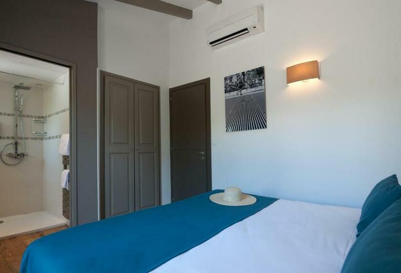 فندق Marina Di Santa Giulia