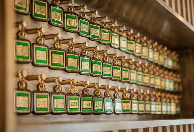 בית מלון כפרי Kristall   Adults Only