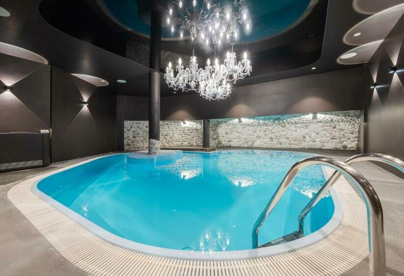 בית מלון כפרי Kristall   Adults Only