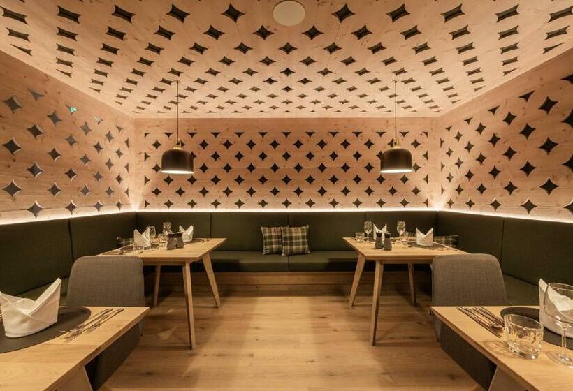 בית מלון כפרי Kristall   Adults Only