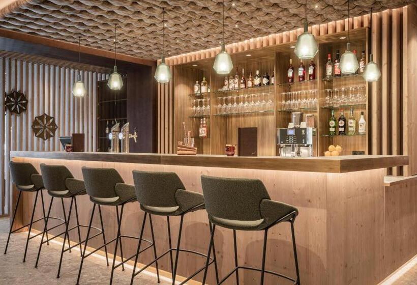 בית מלון כפרי Kristall   Adults Only