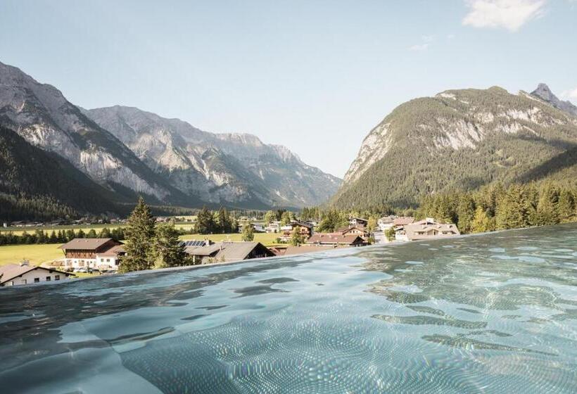 בית מלון כפרי Kristall   Adults Only