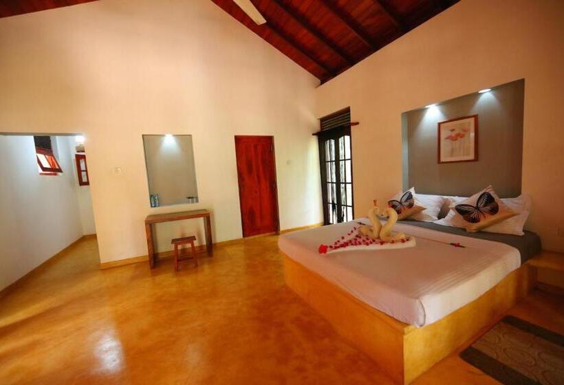 ホテル Mangrove Beach Chalets