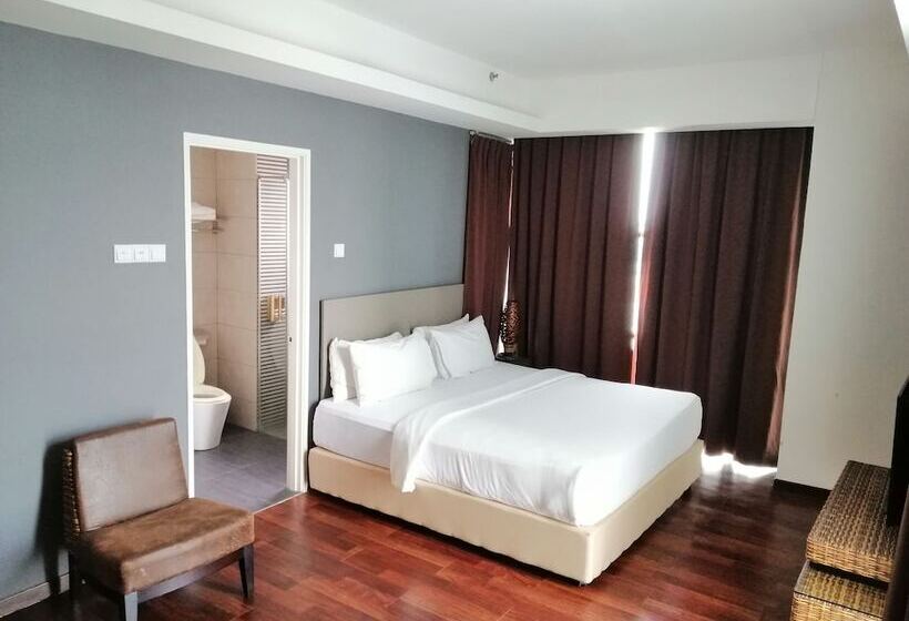 ホテル Nexus Regency Suites &