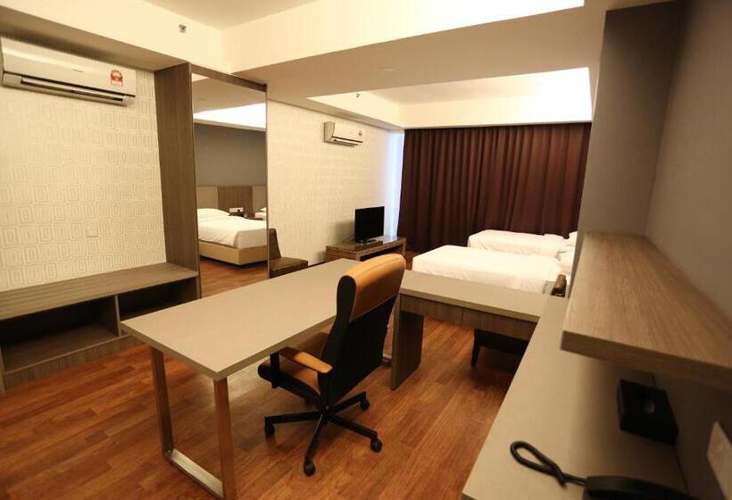 ホテル Nexus Regency Suites &