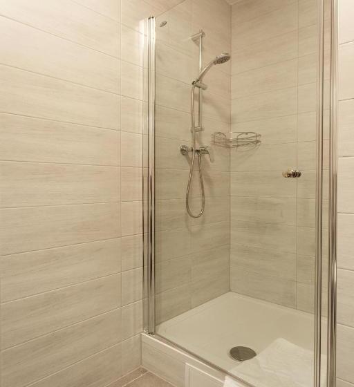 هتل Old Town Trio