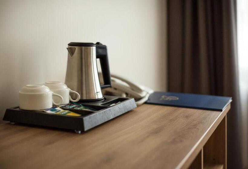 هتل Old Town Trio