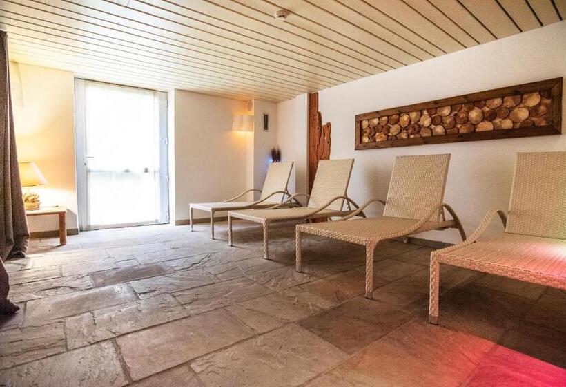 هتل Resort Al Sole