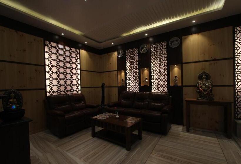 ホテル Sandesh Pride