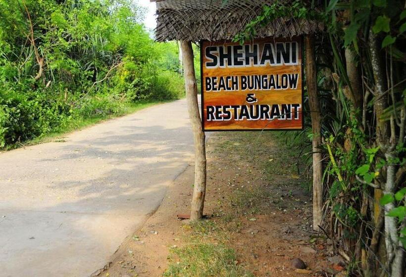 ホテル Shehani Beach Bungalow
