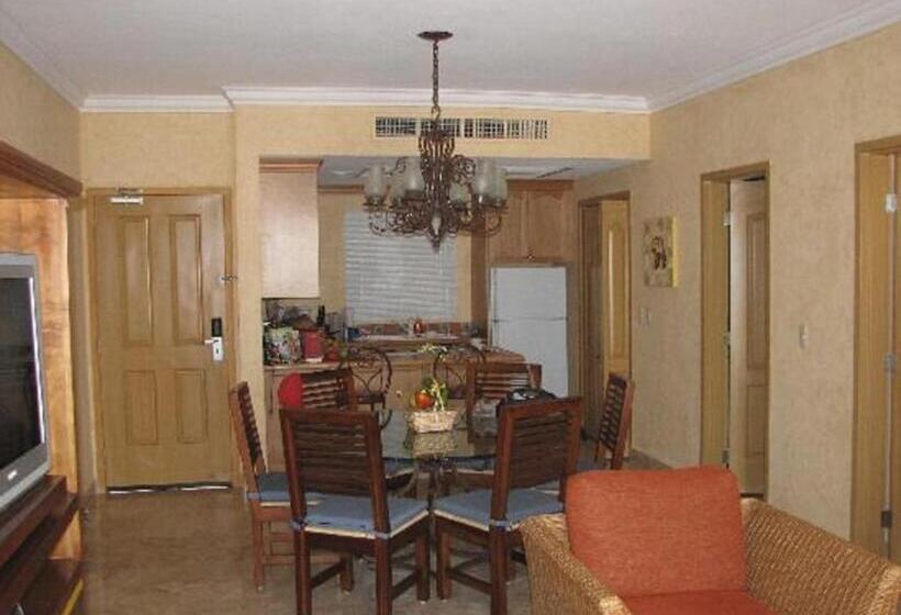 호텔 Suites At Vdp Flamingos Beach Resort And Spa