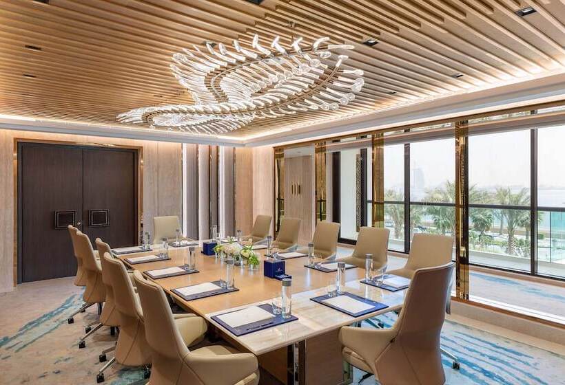 هتل Taj Exotica Resort & Spa, The Palm, Dubai