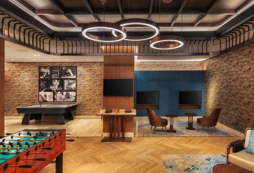 هتل Taj Exotica Resort & Spa, The Palm, Dubai