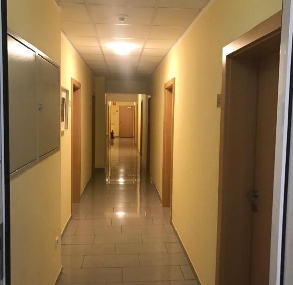 Montagehotel Living@linz