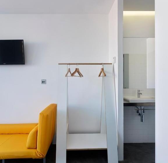 膳宿费 Bela Muxía