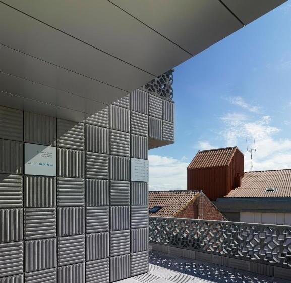 膳宿费 Bela Muxía