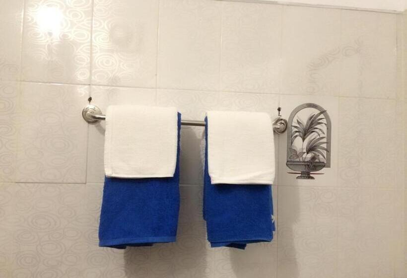 פנסיון Thisara Guest House