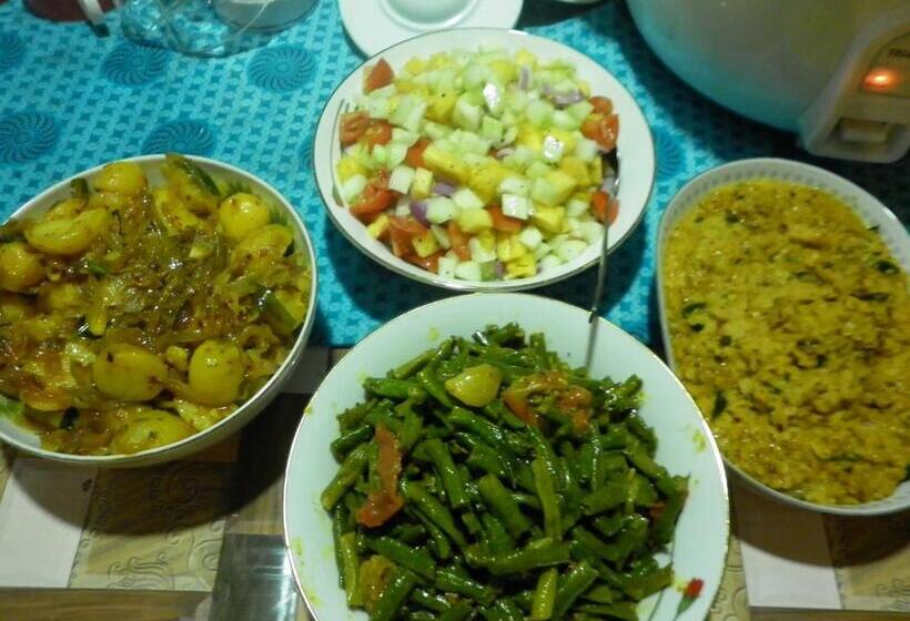 פנסיון Thisara Guest House