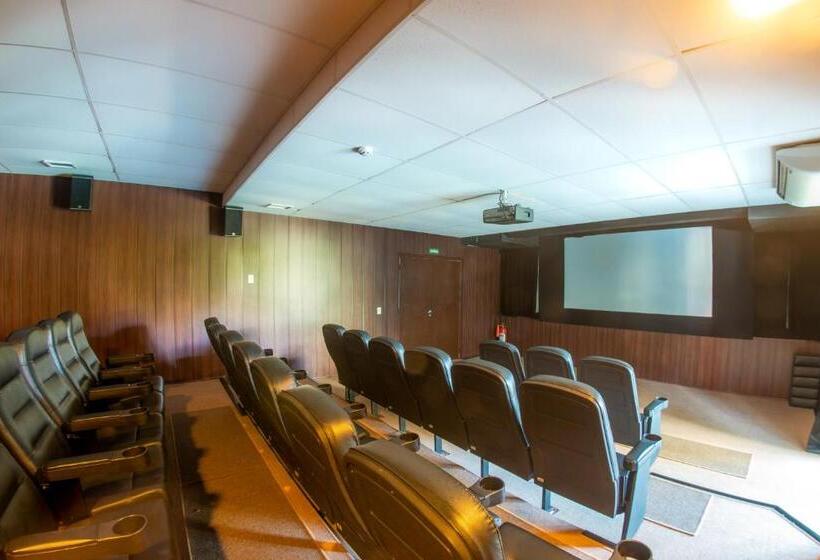 Pool Ilha Da Madeira Resort