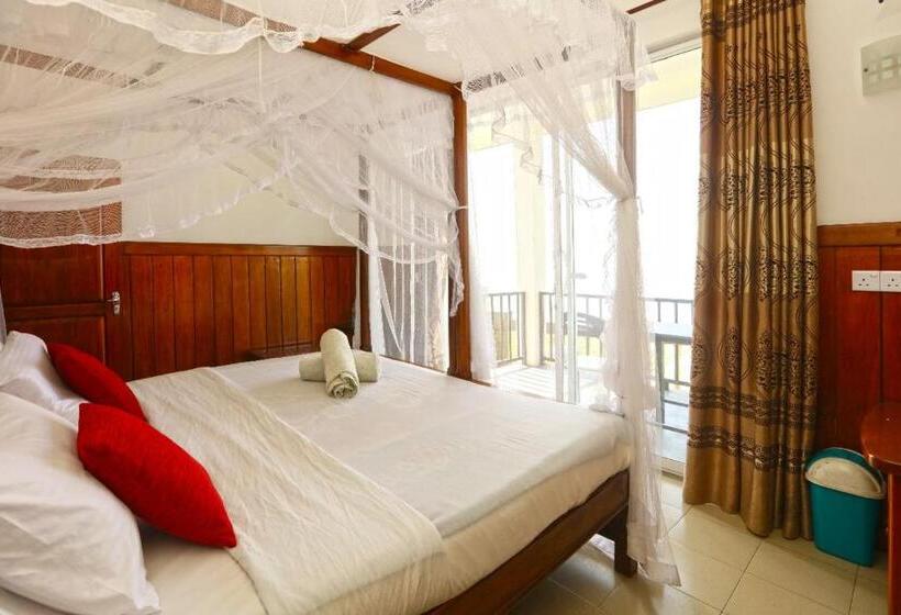 אתר נופש Srilak View Holiday Inn