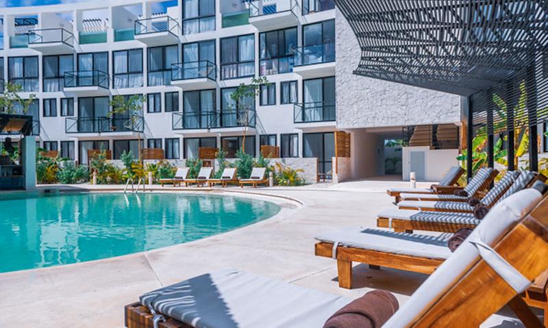 استراحتگاه The Waves Tulum By Bnb Experience