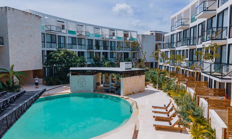 استراحتگاه The Waves Tulum By Bnb Experience