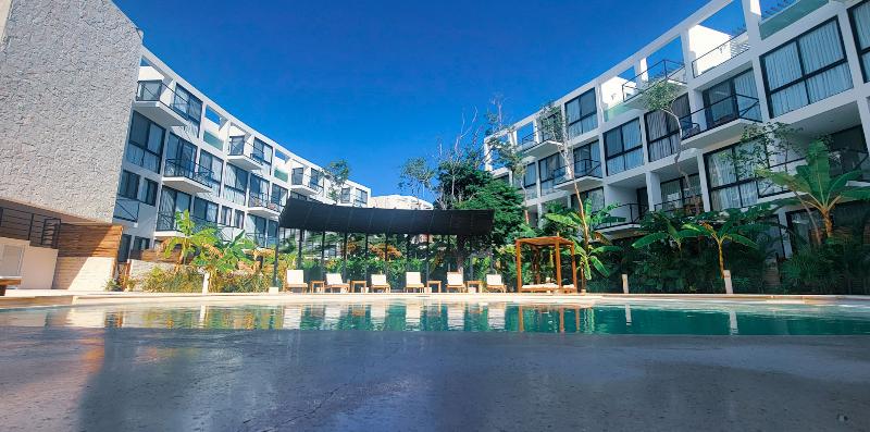 استراحتگاه The Waves Tulum By Bnb Experience