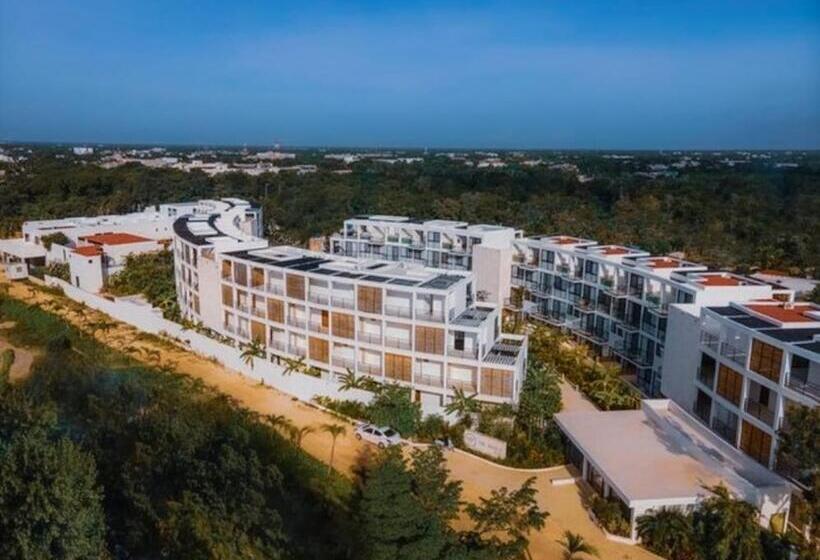 استراحتگاه The Waves Tulum By Bnb Experience