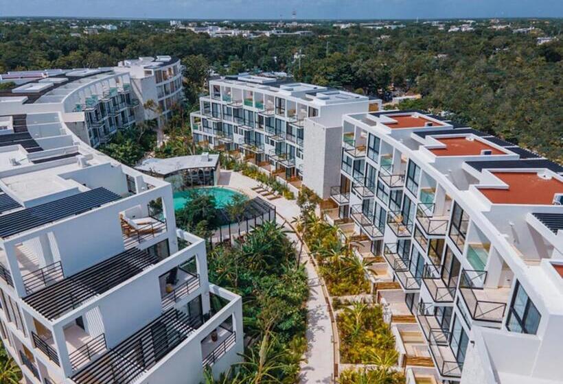 استراحتگاه The Waves Tulum By Bnb Experience