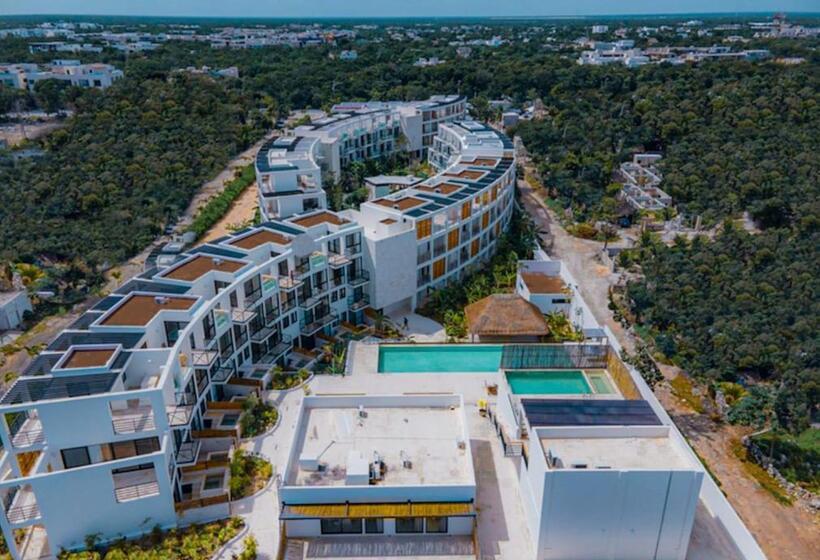 استراحتگاه The Waves Tulum By Bnb Experience