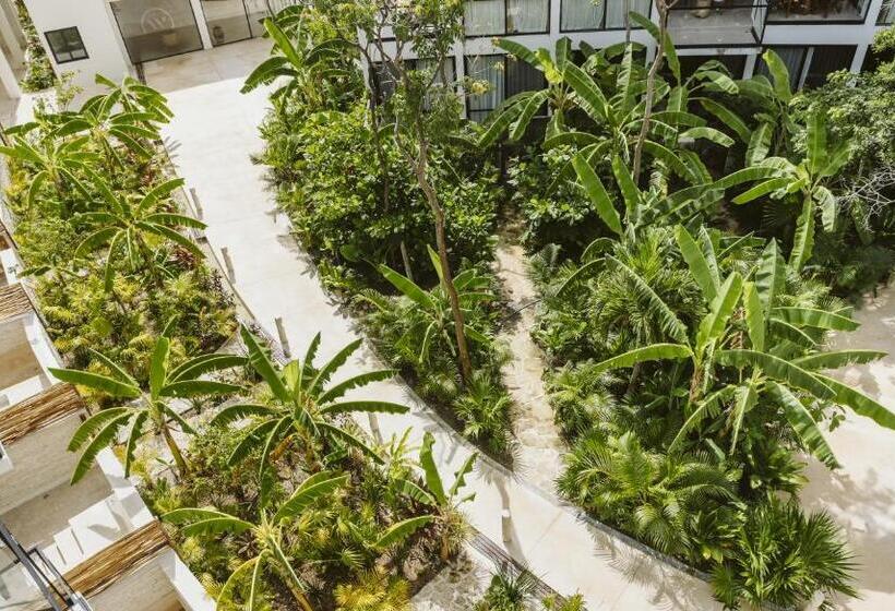 استراحتگاه The Waves Tulum By Bnb Experience