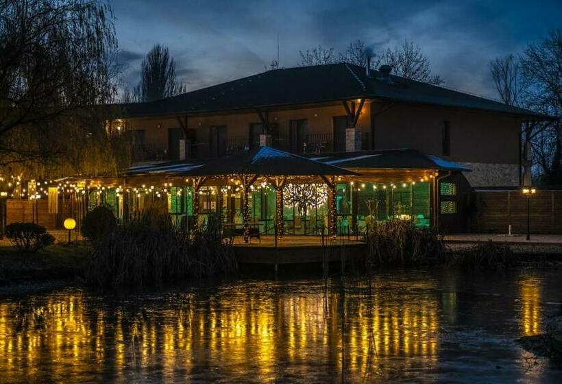 Session Hotel Ráckeve