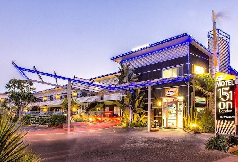 151 On London Motel & Conference Centre