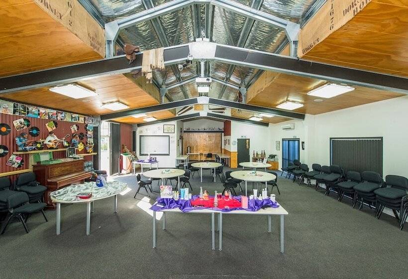 151 On London Motel & Conference Centre