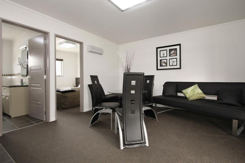 151 On London Motel & Conference Centre