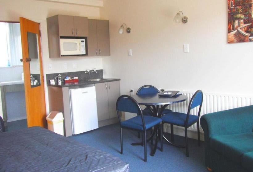 Asure Evergreen Motel