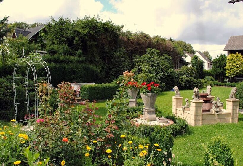 ベッドアンドブレックファースト Pension Waldesruh