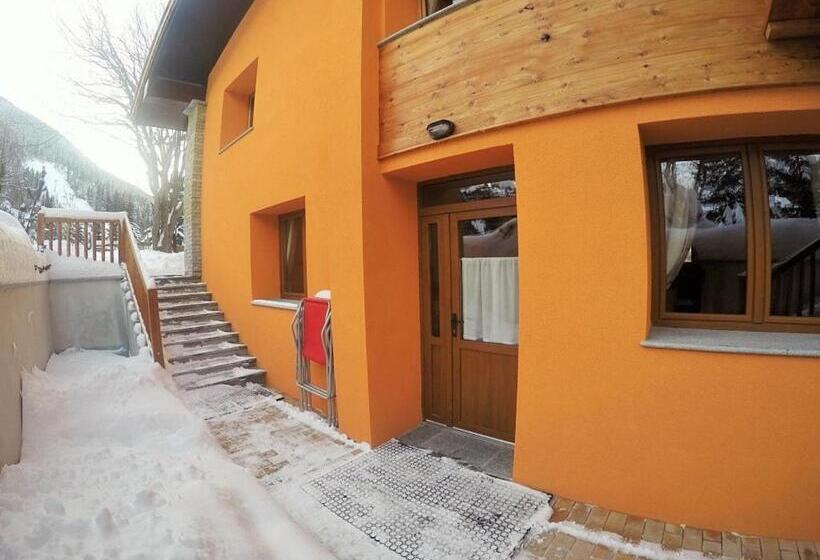 Chalet Alpina Hotel & Apartments