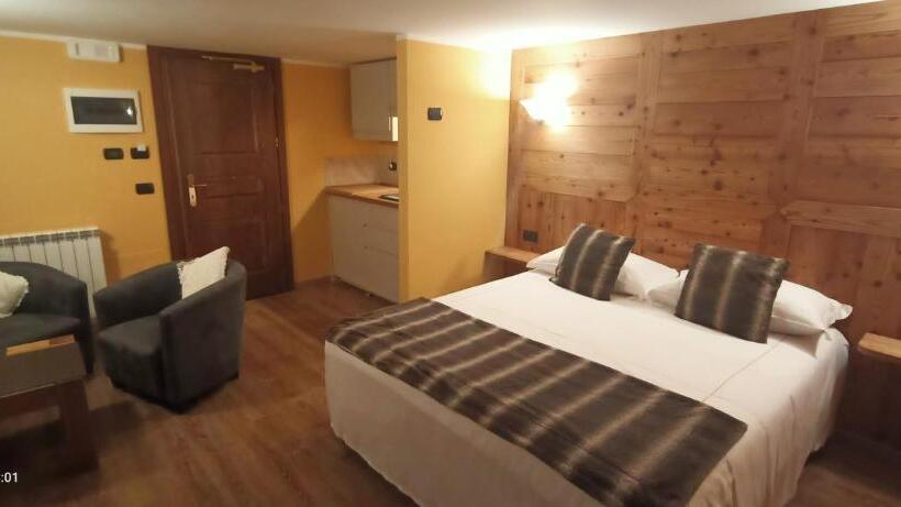 Chalet Alpina Hotel & Apartments