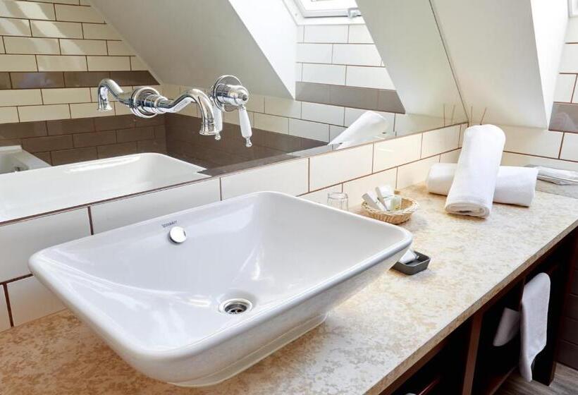 Crocus Gere Bor Hotel Resort & Wine Spa