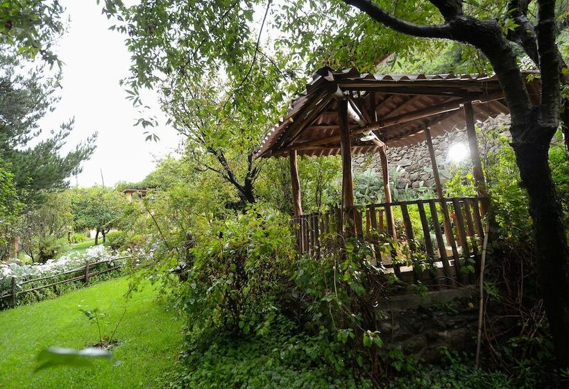 مسافرخانه Samanapaq