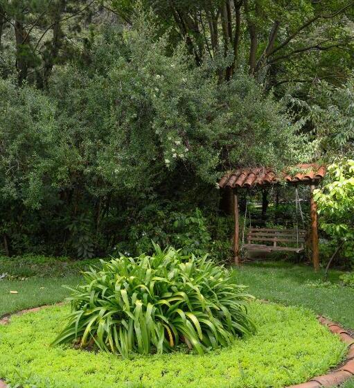 مسافرخانه Samanapaq