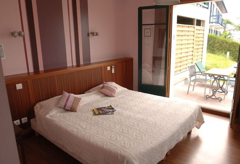 בית מלון כפרי Agur Deneri